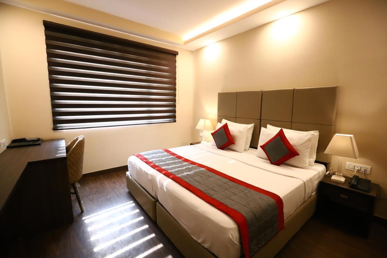 Hotel Azulo Inn Bhikaji Cama Place Delhi - Couple Friendly Local Ids Accepted New Delhi Exterior photo