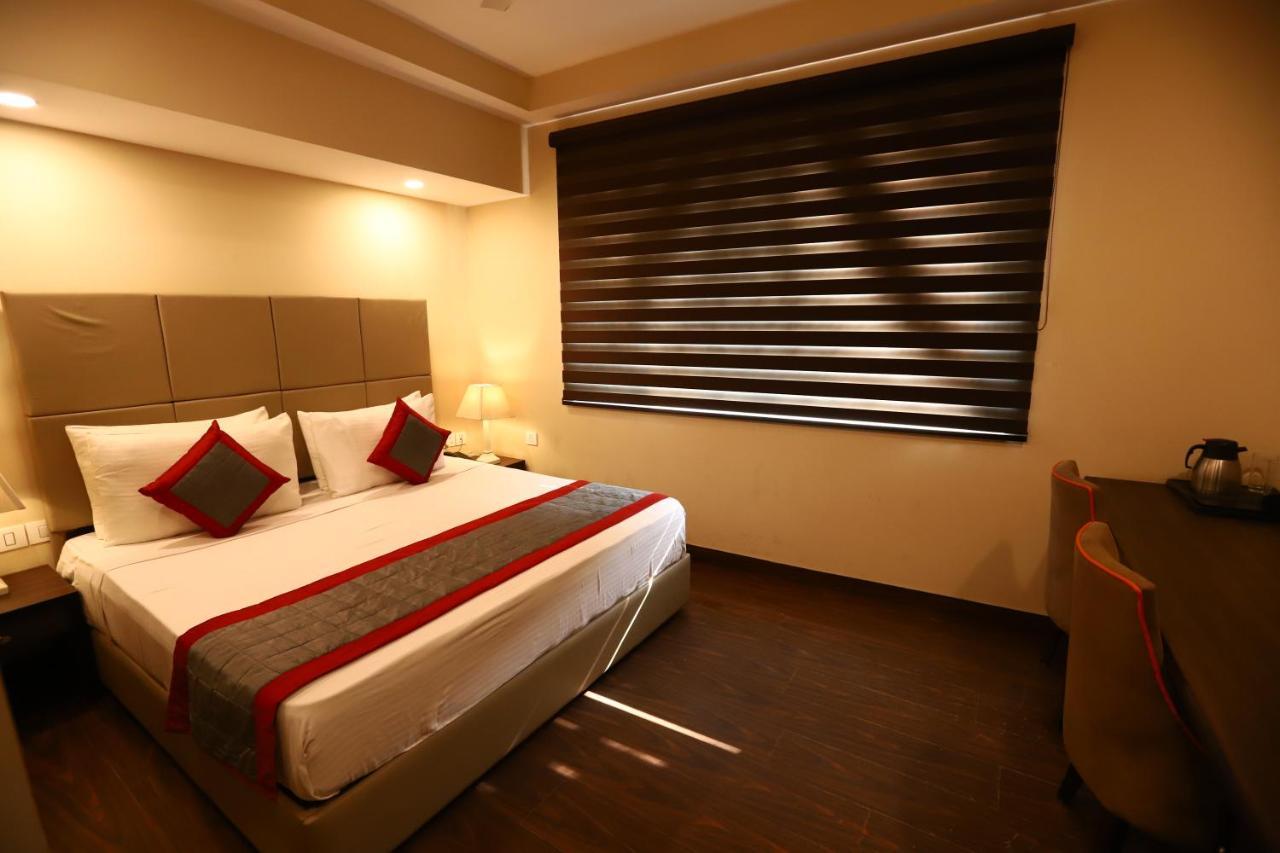 Hotel Azulo Inn Bhikaji Cama Place Delhi - Couple Friendly Local Ids Accepted New Delhi Exterior photo