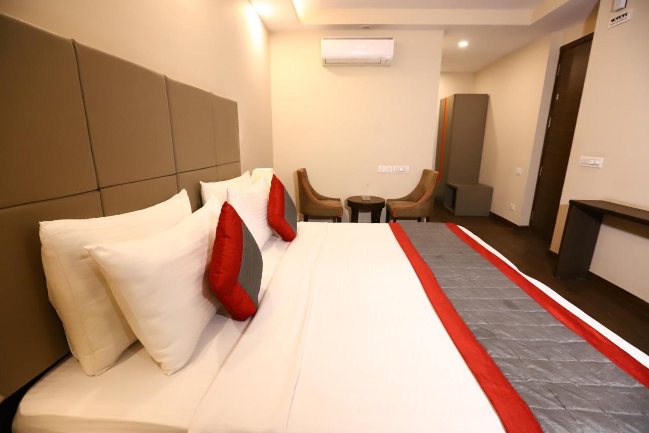 Hotel Azulo Inn Bhikaji Cama Place Delhi - Couple Friendly Local Ids Accepted New Delhi Exterior photo